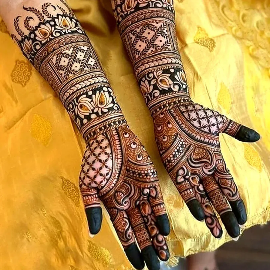 Follow on Instagram @vijay_mehandi_artis
