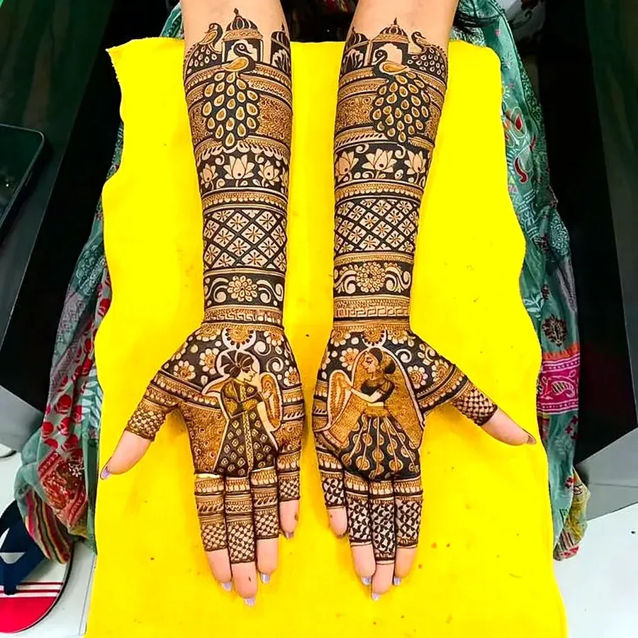 Follow on Instagram @vijay_mehandi_artis